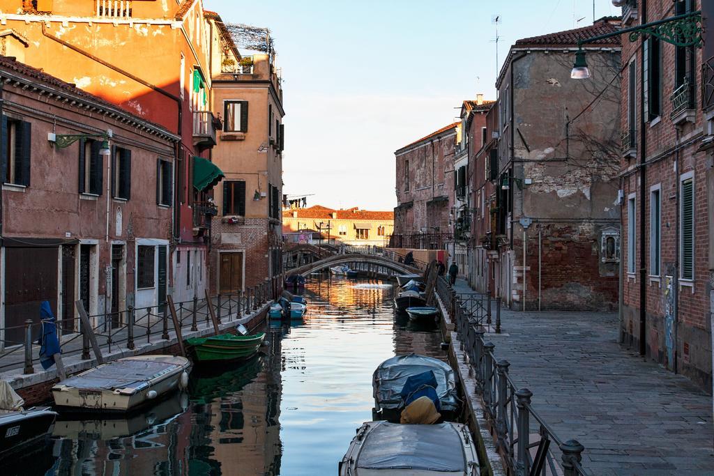 Apartamento Venezia Biennale Bianco & Rosso Exterior foto